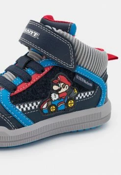 Geox NINTENDO MARIO KART JUNIOR AZACH BOY - Baskets Montantes - Dark Blue -Pas Cher Geox Boutique 09f160bc6278484980dd0a509c7e5258