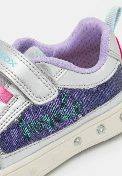 Geox SKYLIN GIRL - Baskets Basses - Silver/fuchsia -Pas Cher Geox Boutique 10b5fe682ea44bb492ac2f71a100a8fd
