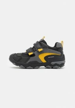Geox BULLER BOY ABX - Chaussures à Scratch - Black/dark Yellow