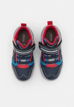 Geox NINTENDO MARIO KART JUNIOR AZACH BOY - Baskets Montantes - Dark Blue -Pas Cher Geox Boutique 205a6d55d40f4fdf93dd2166be1e8990