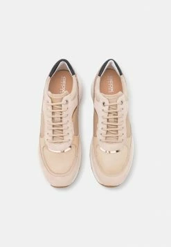 Geox ALHOUR - Baskets Basses - Beige -Pas Cher Geox Boutique 35a51dadda8444afbb994ab0f8fd3d98