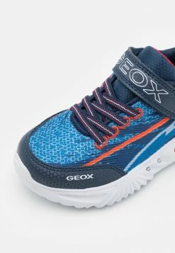 Geox ASSISTER BOY - Baskets Basses - Navy/red 11 Geox ASSISTER BOY - Baskets Basses - Navy/red -Pas Cher Geox Boutique 476786c6f66f430eb3228aedd648c576