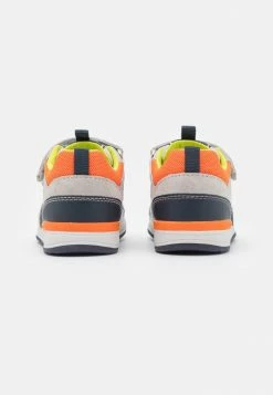 Geox RISHON BOY - Baskets Basses - Light Grey/fluo Orange -Pas Cher Geox Boutique 536b832c59bd46eabee1c5d362fd7649