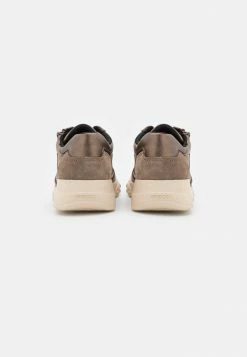 Geox ALLENIEE - Baskets Basses - Dark Beige -Pas Cher Geox Boutique 5453b1eb306843d79bda6c9fd229f3c0