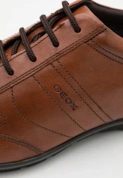 Geox UOMO SYMBOL - Chaussures à Lacets - Brown -Pas Cher Geox Boutique 54da59188994400a903ce07f65dafff5