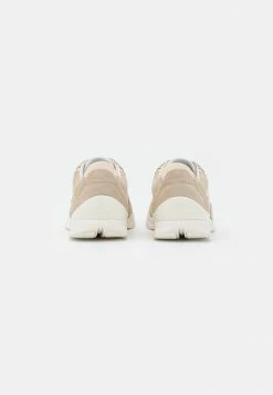 Geox SUKIE - Baskets Basses - Light Taupe/cream -Pas Cher Geox Boutique 5ba6ce3a25fd404b93ab06fa8a0abfdb