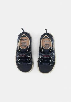 Geox KILWI BOY - Baskets Basses - Navy -Pas Cher Geox Boutique 64909ac838ab40839b0d148ff40f6431