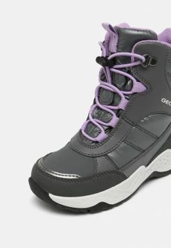 Geox SENTIERO GIRL - Bottes De Neige - Dark Grey/violet 13 Geox SENTIERO GIRL - Bottes De Neige - Dark Grey/violet -Pas Cher Geox Boutique 6e08824784794d1881456582e65327e8
