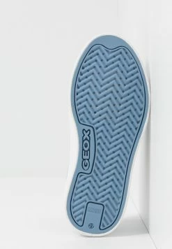 Geox CIAK GIRL FROZEN ELSA - Baskets Basses - Light Sky -Pas Cher Geox Boutique 7051942fb1a2476eb9c211e02a1d5456