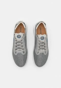 Geox AERANTIS - Baskets Basses - Light Grey 9 Geox AERANTIS - Baskets Basses - Light Grey -Pas Cher Geox Boutique 71fd19e015334564b17073fcf1dd2e9e