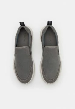 Geox PORTELLO - Baskets Basses - Grey 9 Geox PORTELLO - Baskets Basses - Grey -Pas Cher Geox Boutique 7257c156c9284d86aabe9a5e891b3050