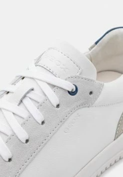 Geox SEGNALE - Baskets Basses - White/avio -Pas Cher Geox Boutique 79e1aaeea443400b9a1f8ac3e2eb917e