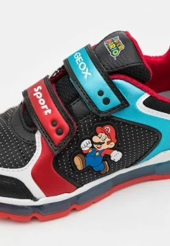 NINTENDO SUPER MARIO GEOX JUNIOR BOY - Baskets Basses - Black/sky -Pas Cher Geox Boutique 7bde8e42572c473b949547c5abfda557
