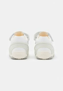 Geox NEW BALU GIRL - Sandales - White -Pas Cher Geox Boutique 9cc523148b9243e98d80ba37cbaa58b5