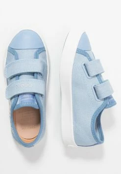 Geox CIAK GIRL FROZEN ELSA - Baskets Basses - Light Sky -Pas Cher Geox Boutique 9fbb456b568f4a098a6d9164505338a5