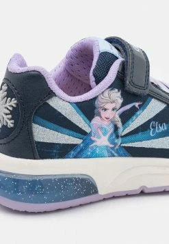 Geox DISNEY FROZEN ELSA SPACECLUB GIRL - Baskets Basses - Navy/sky 11 Geox DISNEY FROZEN ELSA SPACECLUB GIRL - Baskets Basses - Navy/sky -Pas Cher Geox Boutique a8c075b3e02b4a46b8adaf83cdb825c3