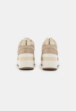 Geox ZOSMA - Baskets Basses - Light Taupe 9 Geox ZOSMA - Baskets Basses - Light Taupe -Pas Cher Geox Boutique b1c1686a1f904d968c2a1dc0ff444a03