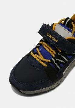 Geox ALBEN BOY - Baskets Basses - Navy/yellow -Pas Cher Geox Boutique b4be1444e9464c8cafa00bd9b5eb11ac