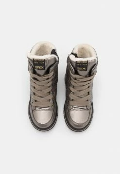 Geox ADELHIDE GIRL ABX - Bottes De Neige - Dark Gold -Pas Cher Geox Boutique c4567610cffb41fe9753efd858917fd5