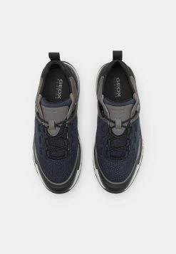 Geox STERRATO - Baskets Basses - Navy/grey 9 Geox STERRATO - Baskets Basses - Navy/grey -Pas Cher Geox Boutique cb448d4a2f204475ba0137bb8cab3d3d