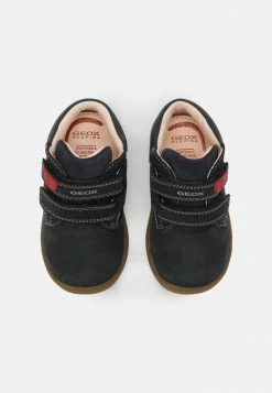 Geox MACCHIA BOY - Chaussures Premiers Pas - Navy -Pas Cher Geox Boutique cd7c26a1bc674ad195a2b4a0caa58063