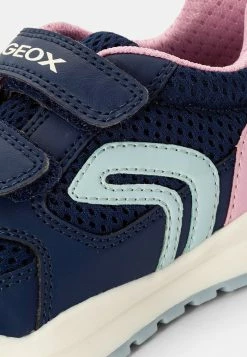 Geox PAVEL GIRL - Baskets Basses - Navy/pink -Pas Cher Geox Boutique cf5a697db117476abfc850a754b18b57