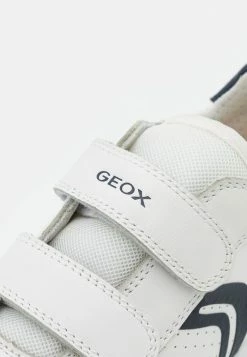 Geox NETTUNO BOY - Baskets Basses - White/navy 11 Geox NETTUNO BOY - Baskets Basses - White/navy -Pas Cher Geox Boutique e737c18b435e45859adb8c34d038b575