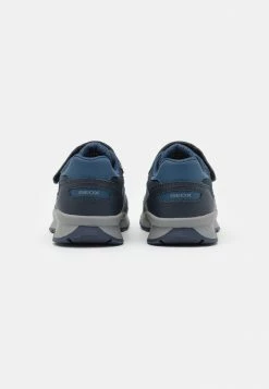 Geox PAVEL BOY - Baskets Basses - Navy/blue 8 Geox PAVEL BOY - Baskets Basses - Navy/blue -Pas Cher Geox Boutique e7d707b59acc4e229b7ac41b723cdfd1
