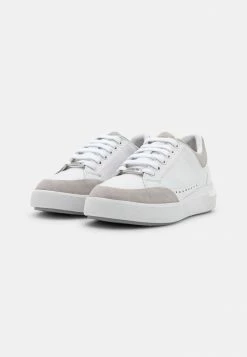Geox DALYLA - Baskets Basses - White/light Grey -Pas Cher Geox Boutique f81156c614ee4f9cbced53ae1b8969d9